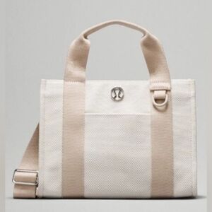 NWT Lululemon Two Tone Canvas Tote Mini Bag ~ 4.5L ~ Mojave Tan/Light Ivory